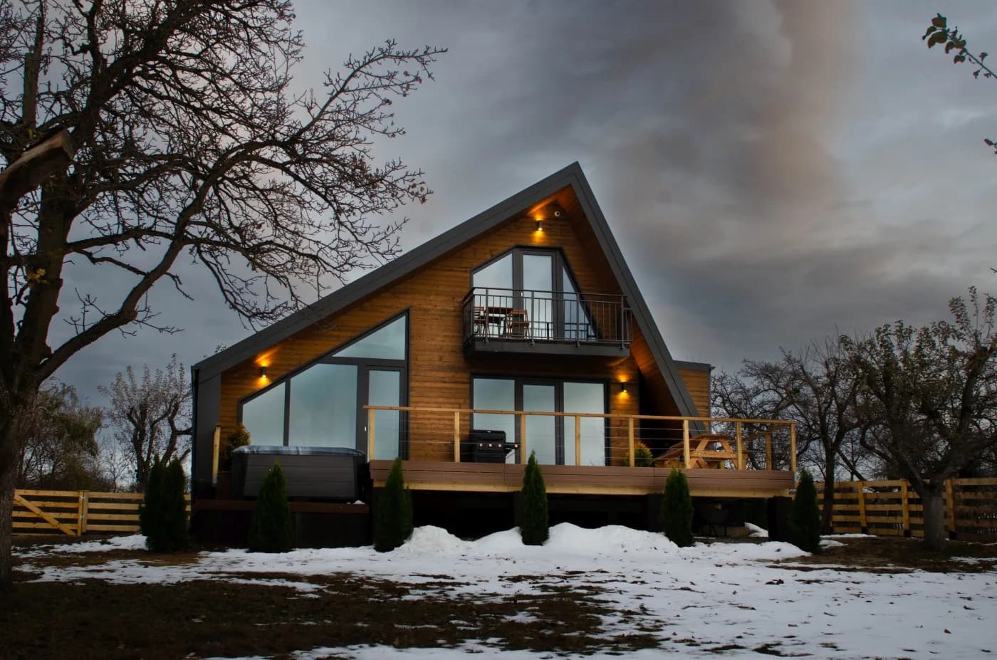 Luxury Up — prefab modular chalet in Bran, Romania